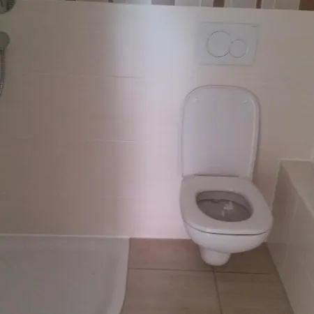 Big, Comfy, Oktoberfest, Messe Munich Icm, 15 Min Direct Metro To City Center 2-Bedroom Full 2-Bathroom, Parking, Balcony, Family & Business דירה פלדקירכן