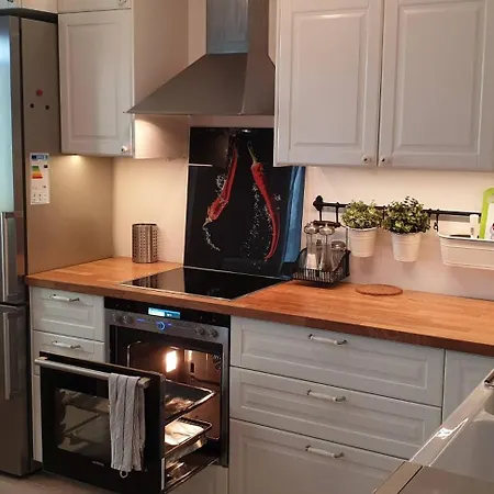For Business, Families, By Messe Munich Icm, Direct Metro 15 Min To Citycenter, Oktoberfest, 2-bedroom Full 2-bathroom, Free Parking, Balcony * Feldkirchen in Kärnten