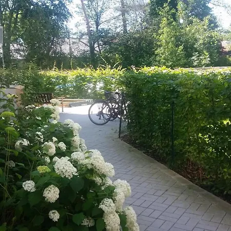 Bright 2-bedrm 2-bathrm, By Icm Exhibition Center, Direct Metro-sbahn Or Drive 15 Min To Center, Free Parking, Balcony Apartment