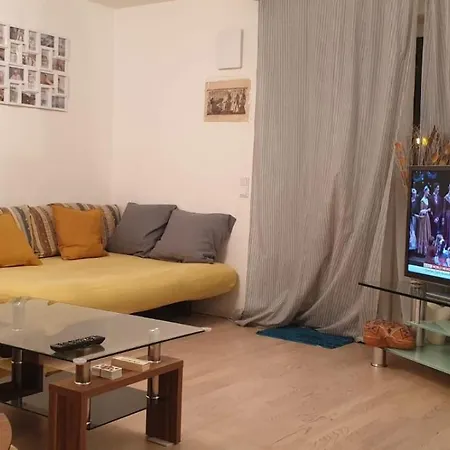 For Business, Families, By Messe Munich Icm, Direct Metro 15 Min To Citycenter, Oktoberfest, 2-Bedroom Full 2-Bathroom, Free Parking, Balcony Feldkirchen (Upper Bavaria)