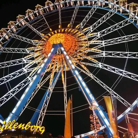 Appartamento For Business, Families, By Messe Munich Icm, Direct Metro 15 Min To Citycenter, Oktoberfest, 2-Bedroom Full 2-Bathroom, Free Parking, Balcony *