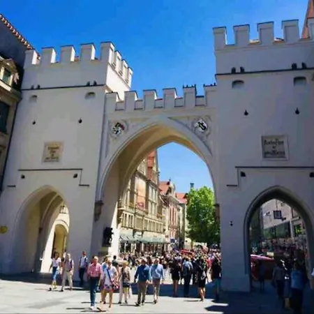 For Business, Families, By Messe Munich Icm, Direct Metro 15 Min To Citycenter, Oktoberfest, 2-Bedroom Full 2-Bathroom, Free Parking, Balcony Appartamento Feldkirchen (Upper Bavaria)