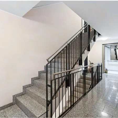 For Business, Families, By Messe Munich Icm, Direct Metro 15 Min To Citycenter, Oktoberfest, 2-bedroom Full 2-bathroom, Free Parking, Balcony * Feldkirchen (Upper Bavaria)